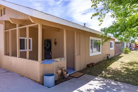 Exterior - 49509 Brett Ave, Tehachapi, CA 93561 photo 3 of 6