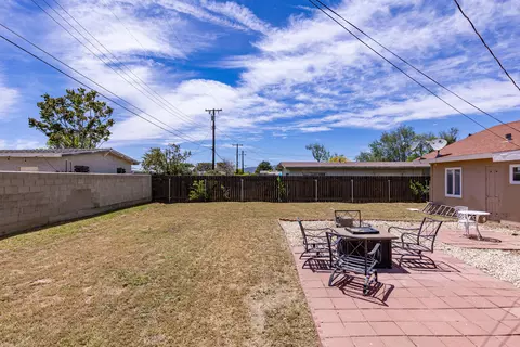 Exterior - 49509 Brett Ave, Tehachapi, CA 93561 photo 5 of 6