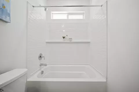 Bath - 44565 62nd St W, Lancaster, CA 93536 photo 2 of 2