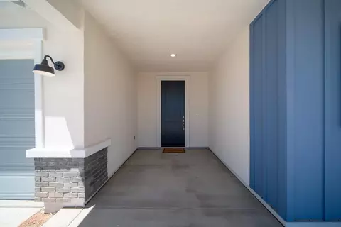 Entry Way - 44565 62nd St W, Lancaster, CA 93536 photo 4 of 4