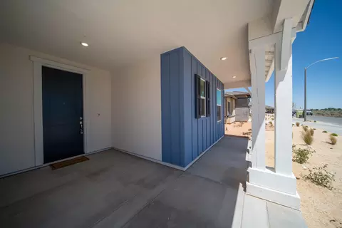 Exterior - 44565 62nd St W, Lancaster, CA 93536 photo 10 of 11