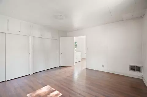 Bedroom - 1669 Linnet Rd, Wrightwood, CA 92397 photo 2 of 3