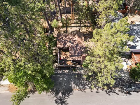 View/Area - 1669 Linnet Rd, Wrightwood, CA 92397 photo 1 of 1