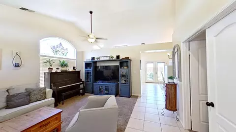 42451 Boulder Dr, Lancaster, CA 93536 photo 4