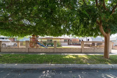 10354 Memory Park Ave, Mission Hills, CA 91345
