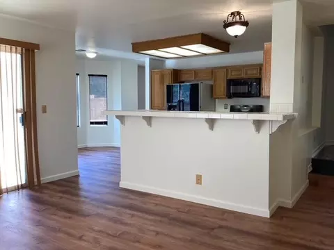 1812 Mesa Dr E, Lancaster, CA 93535 photo 3