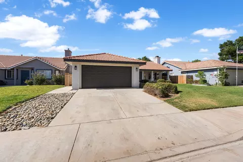 Other - 433 Avenue J11 E, Lancaster, CA 93535 photo 1 of 3