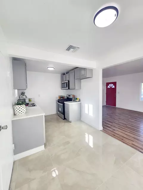 38621 E 2nd St, Palmdale, CA 93550 photo 6