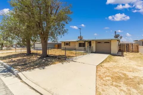 3318 Martin Ave, Mojave, CA 93501 photo 2
