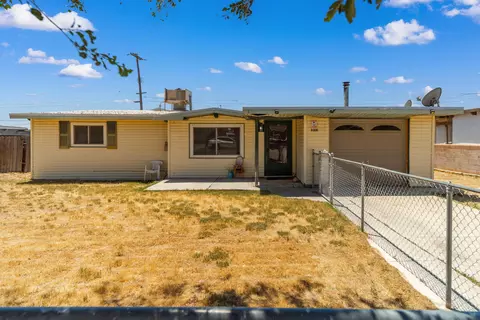3318 Martin Ave, Mojave, CA 93501 photo 4