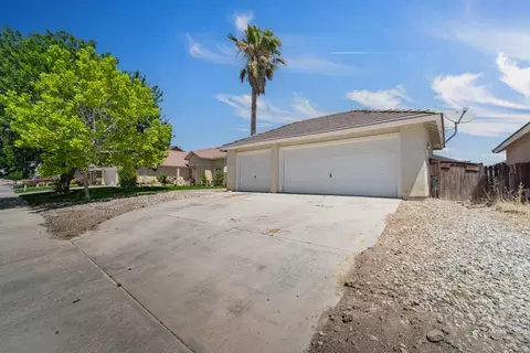 2701 Cold Creek Ave, Rosamond, CA 93560