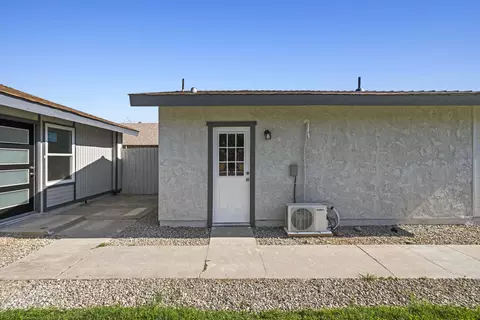 43001 Yew St, Lancaster, CA 93536 photo 26