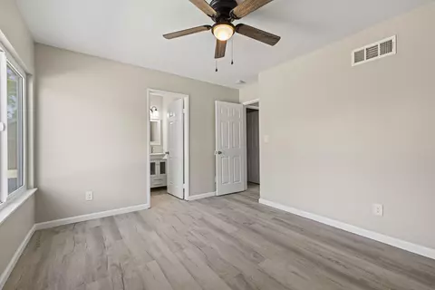 43001 Yew St, Lancaster, CA 93536 photo 21