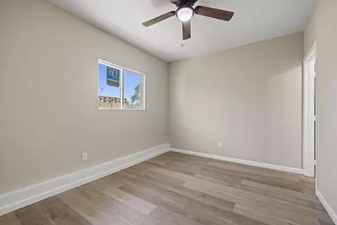 43001 Yew St, Lancaster, CA 93536 photo 32