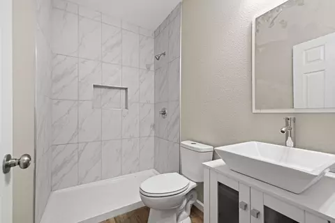 43001 Yew St, Lancaster, CA 93536 photo 34