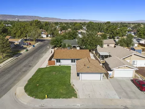 43001 Yew St, Lancaster, CA 93536 photo 46