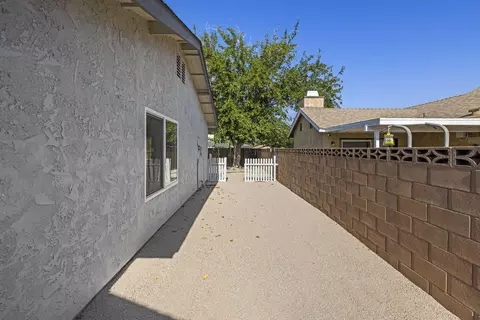 43001 Yew St, Lancaster, CA 93536 photo 36