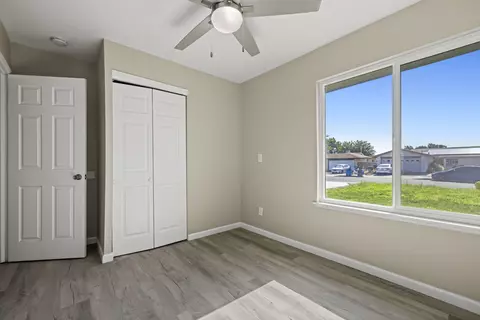 43001 Yew St, Lancaster, CA 93536 photo 15