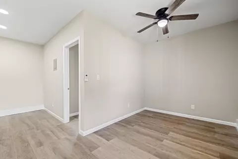 43001 Yew St, Lancaster, CA 93536 photo 27