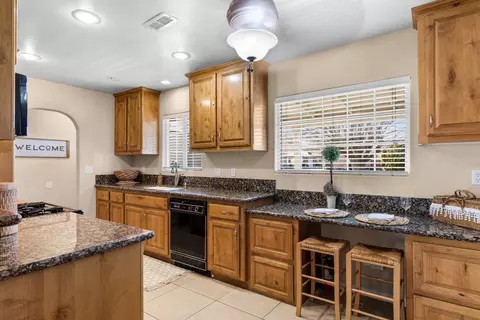 912 Bamboo Ct, Tehachapi, CA 93561 photo 11