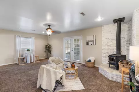 912 Bamboo Ct, Tehachapi, CA 93561 photo 14
