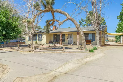 44519 92nd St E, Lancaster, CA 93535 photo 2