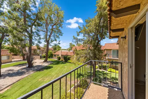 Exterior - 245 Joseph Ln, Palmdale, CA 93551 photo 5 of 10