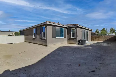 Exterior - 44027 Buckeye Ct, Lancaster, CA 93536 photo 3 of 3
