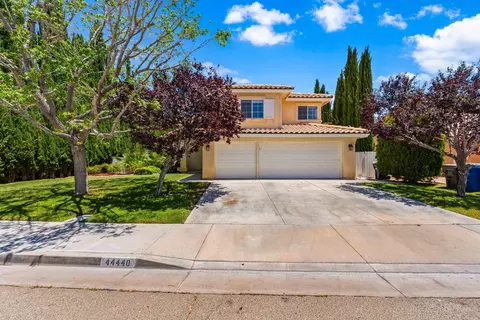 44440 Stillwater Dr, Lancaster, CA 93536