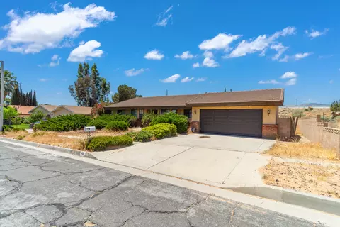 626 Callet St, Palmdale, CA 93551