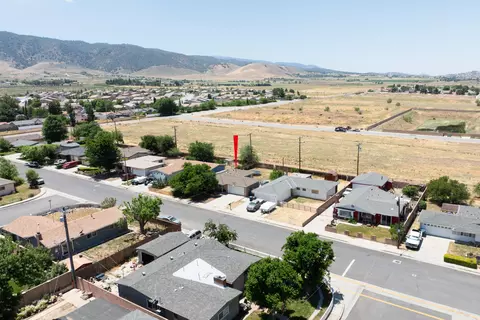 1127 Black Oak Dr, Tehachapi, CA 93561 photo 23