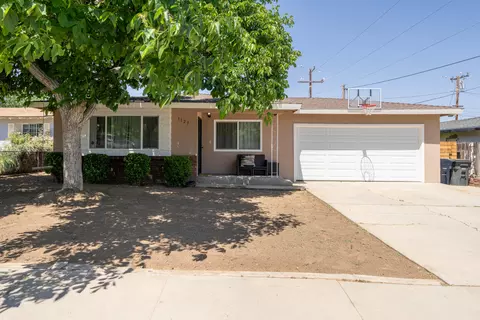 1127 Black Oak Dr, Tehachapi, CA 93561 photo 2