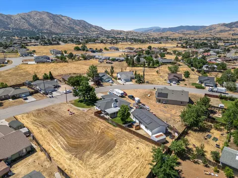 21620 Foothill Dr, Tehachapi, CA 93561 photo 39