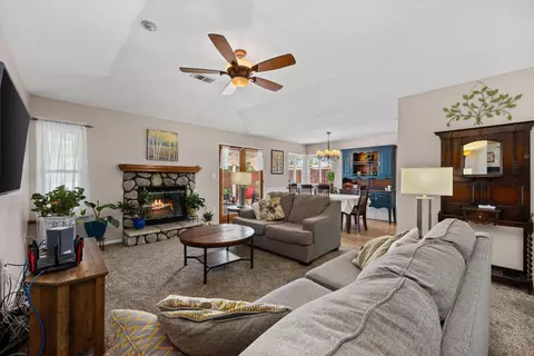 21620 Foothill Dr, Tehachapi, CA 93561 photo 8