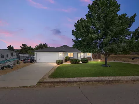 21620 Foothill Dr, Tehachapi, CA 93561 photo 4