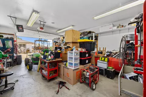 21620 Foothill Dr, Tehachapi, CA 93561 photo 44