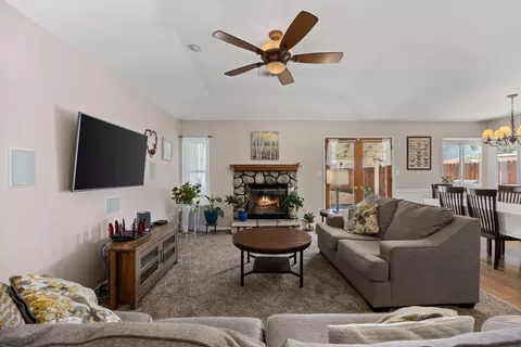 21620 Foothill Dr, Tehachapi, CA 93561 photo 11