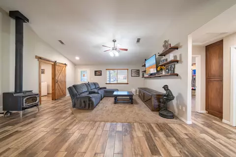 Other - 17861 Cavalcade Pl, Tehachapi, CA 93561 photo 3 of 8