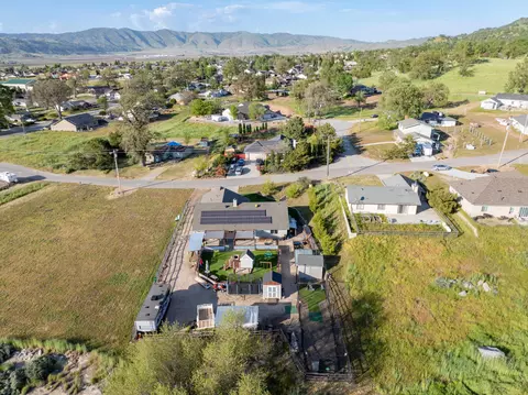 View/Area - 17861 Cavalcade Pl, Tehachapi, CA 93561 photo 8 of 12