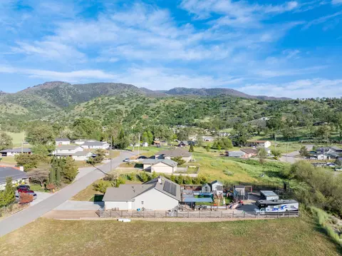 View/Area - 17861 Cavalcade Pl, Tehachapi, CA 93561 photo 12 of 12