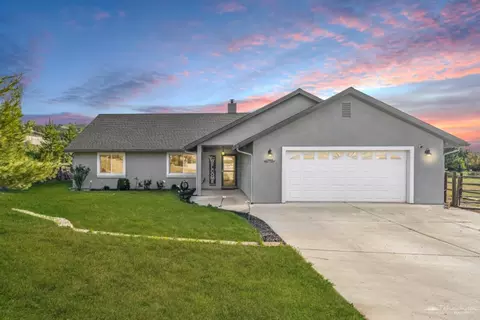17861 Cavalcade Pl, Tehachapi, CA 93561