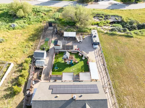 View/Area - 17861 Cavalcade Pl, Tehachapi, CA 93561 photo 3 of 12
