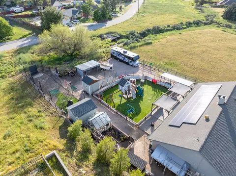 View/Area - 17861 Cavalcade Pl, Tehachapi, CA 93561 photo 5 of 12