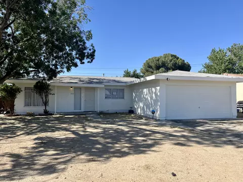 345 345 E Kildare St E, Lancaster, CA 93535