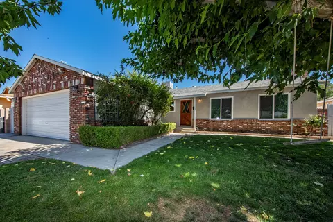 1108 Avenue J7 W, Lancaster, CA 93534