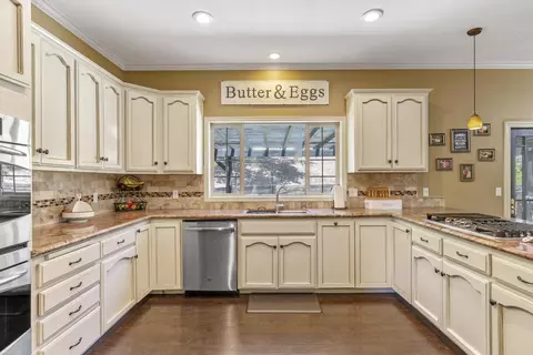 24040 Martingale Way, Tehachapi, CA 93561 photo 29