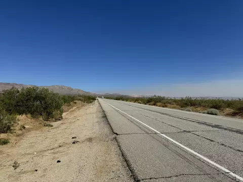 Tehachapi Willowsprings Road, Rosamond, CA 93560 photo 4