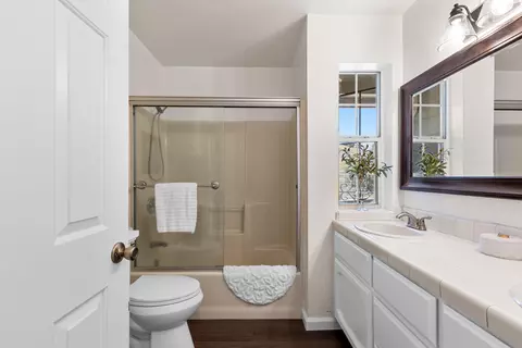 Bath - 23300 Fir Dr, Tehachapi, CA 93561 photo 1 of 1
