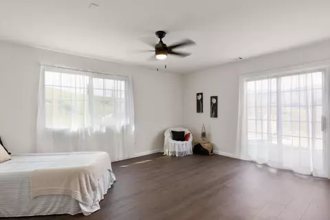 Bedroom - 23300 Fir Dr, Tehachapi, CA 93561 photo 7 of 10