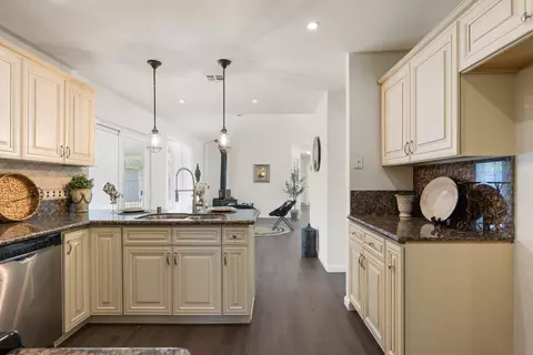 Kitchen - 23300 Fir Dr, Tehachapi, CA 93561 photo 3 of 3